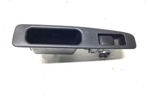 Nissan Qashqai Electric window control switch 25411BR00A 82950JD000