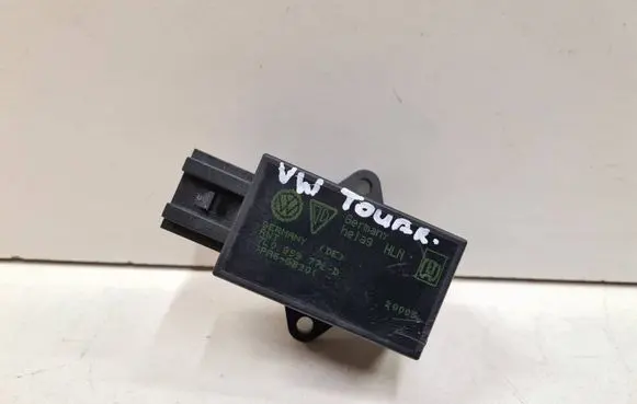 Volkswagen Touareg I Seat heating relay 7L0959772D