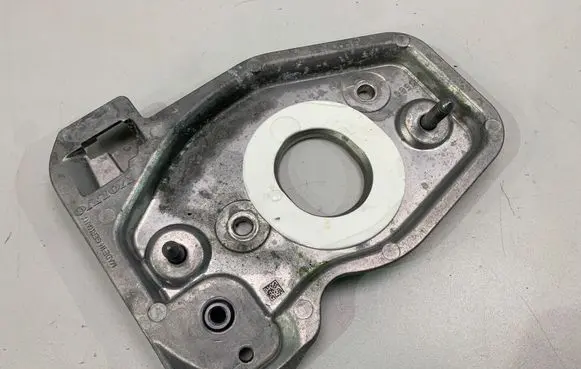 Volvo XC60 ABS pump bracket 31676894