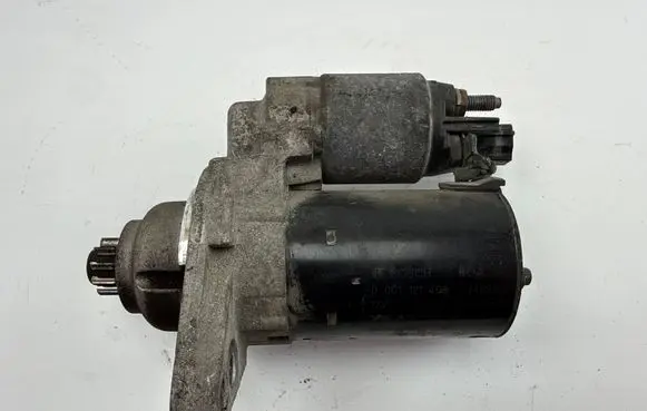 Volkswagen PASSAT B7 Starter motor 02Z911023E