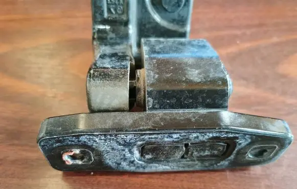 Mercedes-Benz GLC AMG Front door lower hinge X2522203 X2532007