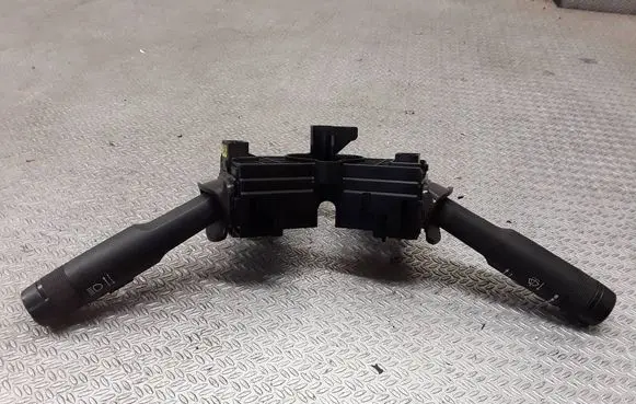 Opel Insignia A Wiper turn signal indicator stalk/switch 13303270