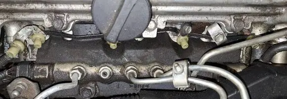 Fuel main line pipe