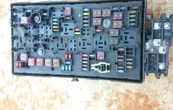 Opel Insignia A Fuse box set 32QA02 2721 13345500