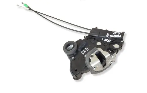 Toyota Yaris Front door lock 