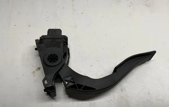 Porsche Macan (95B) Accelerator throttle pedal 8K1723523A 6PV009505