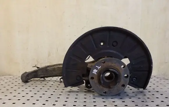 Volkswagen Touareg II Front wheel hub