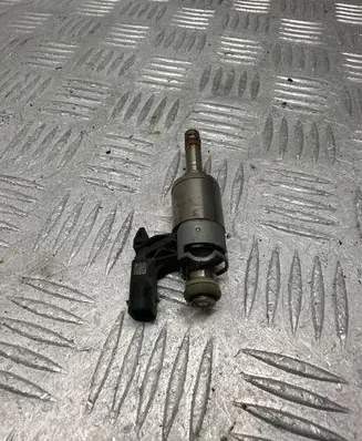 Audi A3 S3 8V Fuel injector 04E133036A