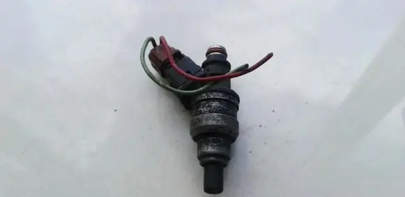 Fuel injector