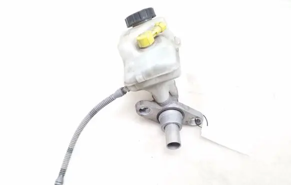 Opel Insignia A Master brake cylinder