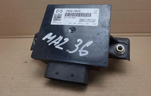 Mazda CX-5 Voltage converter inverter PE0318572