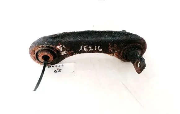 Volvo S40, V40 Engine mount bracket