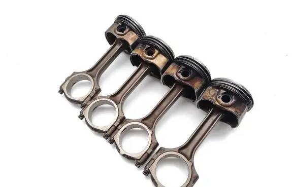 Opel Mokka X Piston with connecting rod B14NET