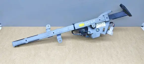 Mercedes-Benz CLK A209 C209 Seat belt height adjuster 2038600182