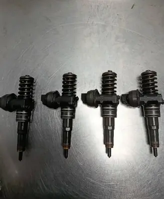 Volkswagen Passat Alltrack Fuel injectors set 038130080AX