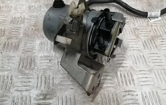 Nissan Qashqai Fuel filter housing 