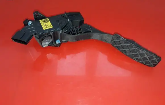 Seat Toledo IV (NH) Accelerator throttle pedal 6R2721503F 0280755256 297109B