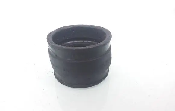 Audi A6 S6 C4 4A Air intake hose/pipe 058133299