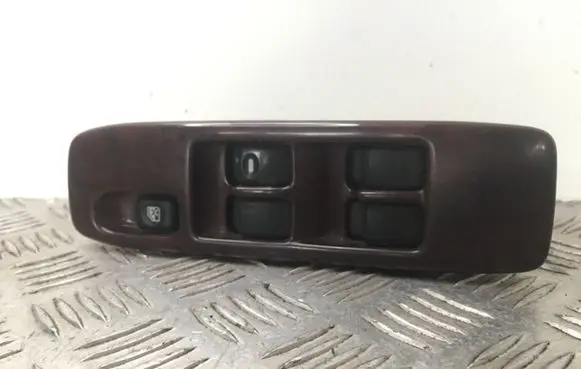 Mitsubishi Pajero Electric window control switch MR445651 C8DD250M