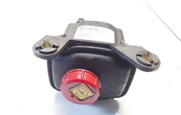 Power steering fluid tank/reservoir