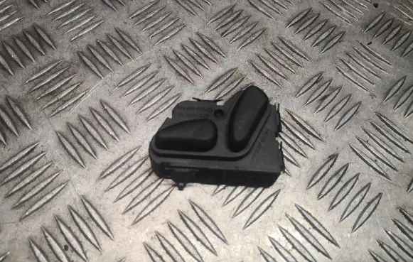 Mercedes-Benz E W211 Seat control switch 2108213851 A2108213851