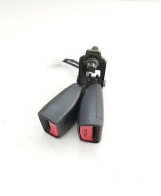 KIA Ceed Rear seatbelt buckle