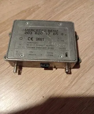 Mercedes-Benz C W203 Antenna control unit 2038201785