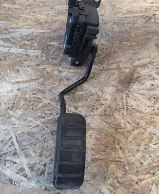 Renault Vel Satis Accelerator throttle pedal 8200004938