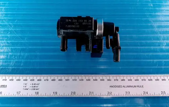 Mercedes-Benz A W169 Turbo solenoid valve A0051535528