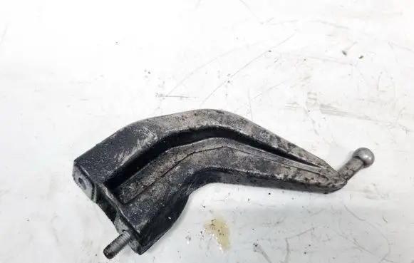 Mercedes-Benz C AMG W204 Engine mounting bracket A6460160238