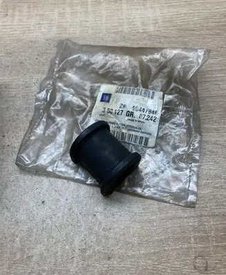 Opel Corsa B Front anti-roll bar/stabilizer link 90447916 90447946