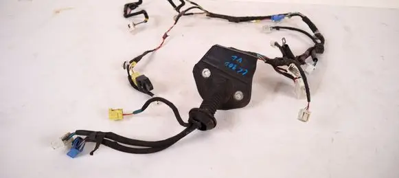 Toyota Land Cruiser (J200) Front door wiring loom/harness boot AB405W15200
