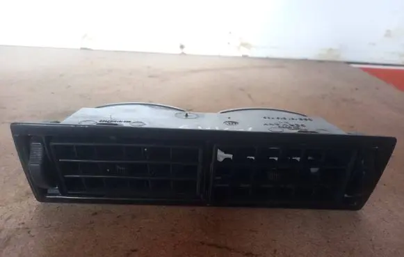 Volkswagen Transporter - Caravelle T4 Dash center air vent grill Zsb191819703