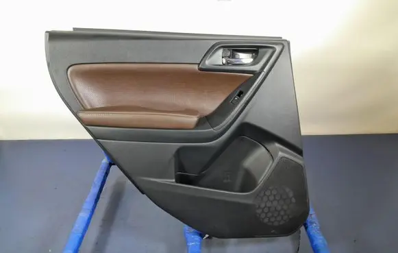 Subaru Forester SJ Door card panel trim set 