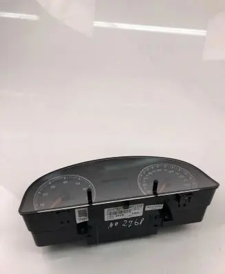 Volkswagen Caddy Speedometer (instrument cluster) 1T0920862B