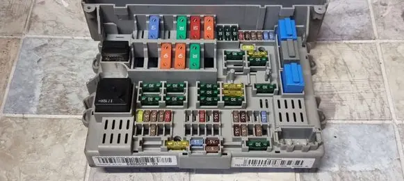 BMW 1 E81 E87 Fuse box set 690660903 79275511030101 10688710