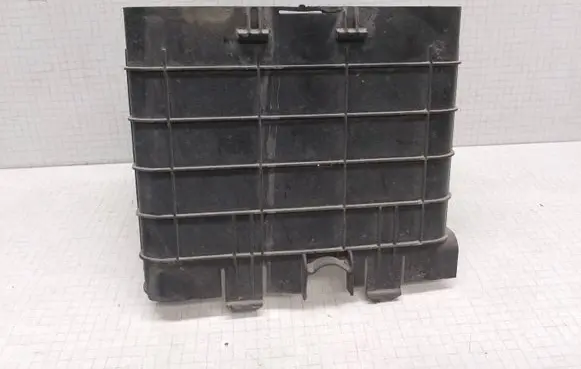 Volkswagen Golf V Battery box tray cover/lid 1K0915335C