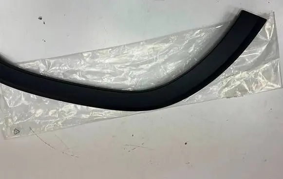 Mercedes-Benz GLB x247 Rear arch trim 332025 14356 A2478850322