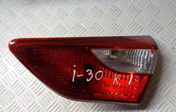 Hyundai i30 Tailgate rear/tail lights