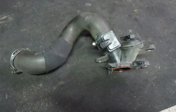 Peugeot 508 Throttle valve 9806731880