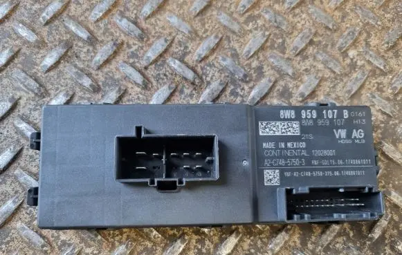 Tailgate/trunk control unit/module