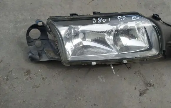 Volvo S80 Headlight/headlamp