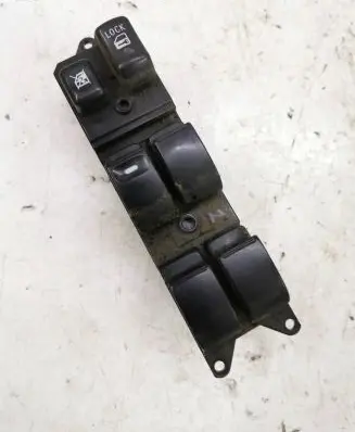 Mitsubishi Outlander Electric window control switch C8DD601M 14Y6D1