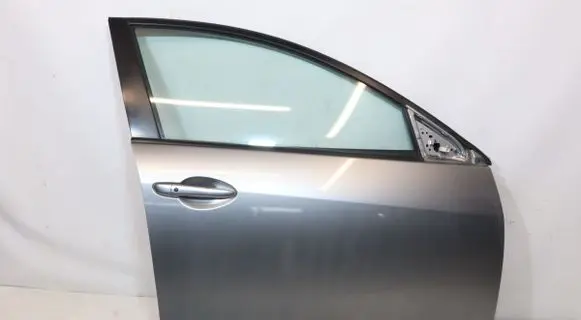Mazda 3 II Front door 