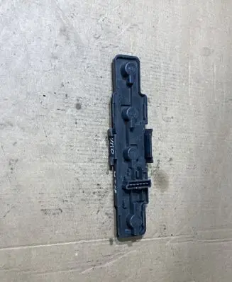 Mercedes-Benz Vito Viano W638 Tail light bulb cover holder 5010
