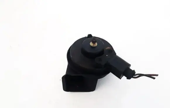 Volkswagen Golf V Horn signal 011157