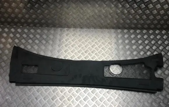 Audi A8 S8 D3 4E Wiper trim 4e1819447