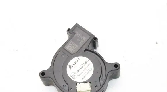 Volvo XC40 Other devices 10R0615884