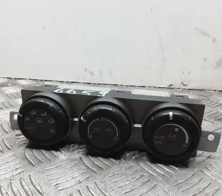 Nissan X-Trail T30 Climate control unit 27500EQ300 A0200018A03002