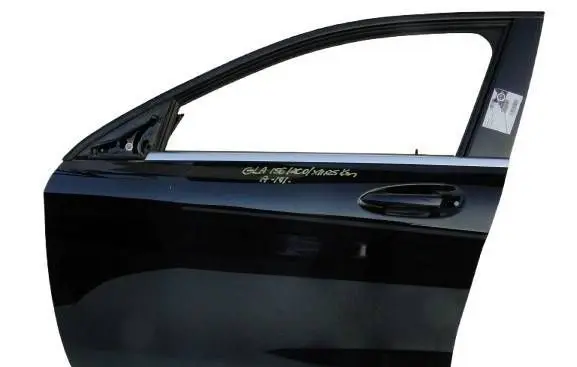 Mercedes-Benz GLA W156 X156 Front door A1567200105